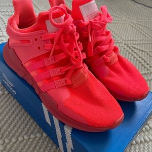 Gently used beautiful bright and bold adidas size 7.5 shoes